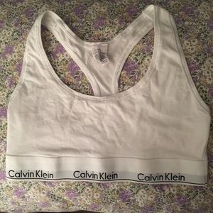 NWOT Calvin Klein sports bra